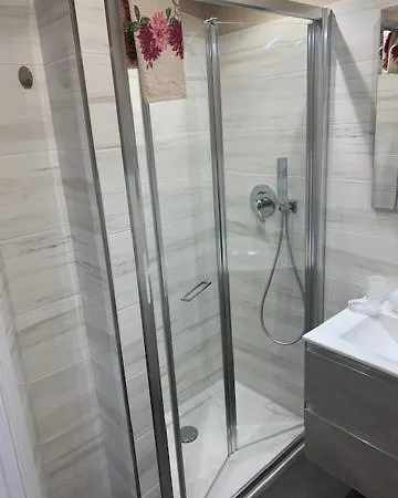 La Scogliera モンテロッソ・アル・マーレ