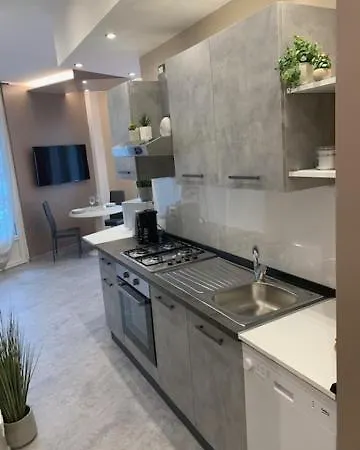 La Scogliera Apartment *